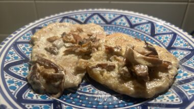 Scaloppine di seitan panna e funghi