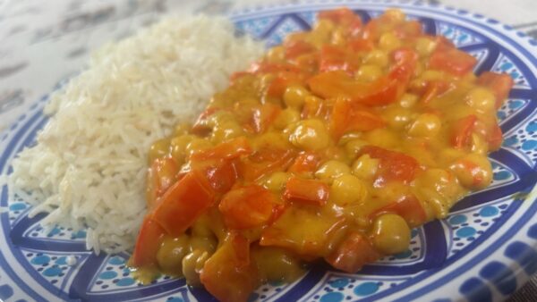 Curry di ceci e peperoni al latte di cocco