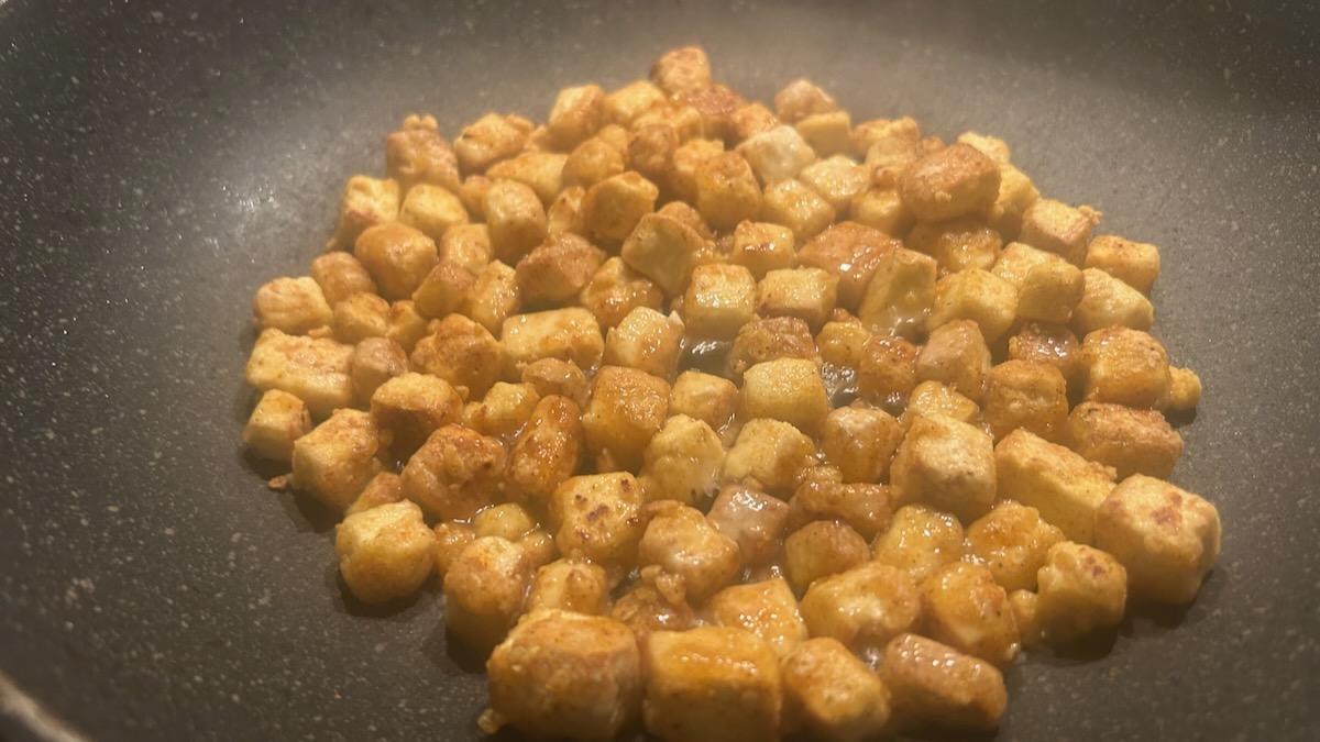 pancetta di tofu con sfumatura di vino bianco