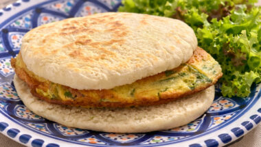 Pane a tasca in padella, pronto da farcire