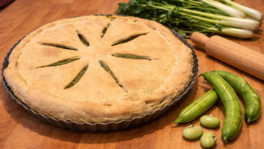 Torta salata vegana pasta matte fave cicoria