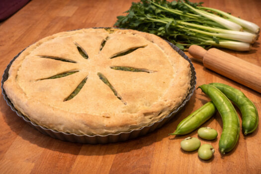 Torta salata vegana pasta matte fave cicoria