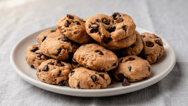 Biscotti vegani con ceci e cioccolato